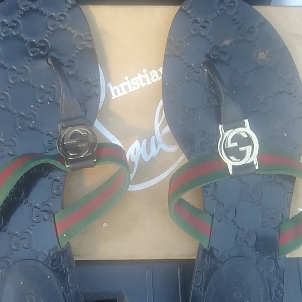Gucci sandals